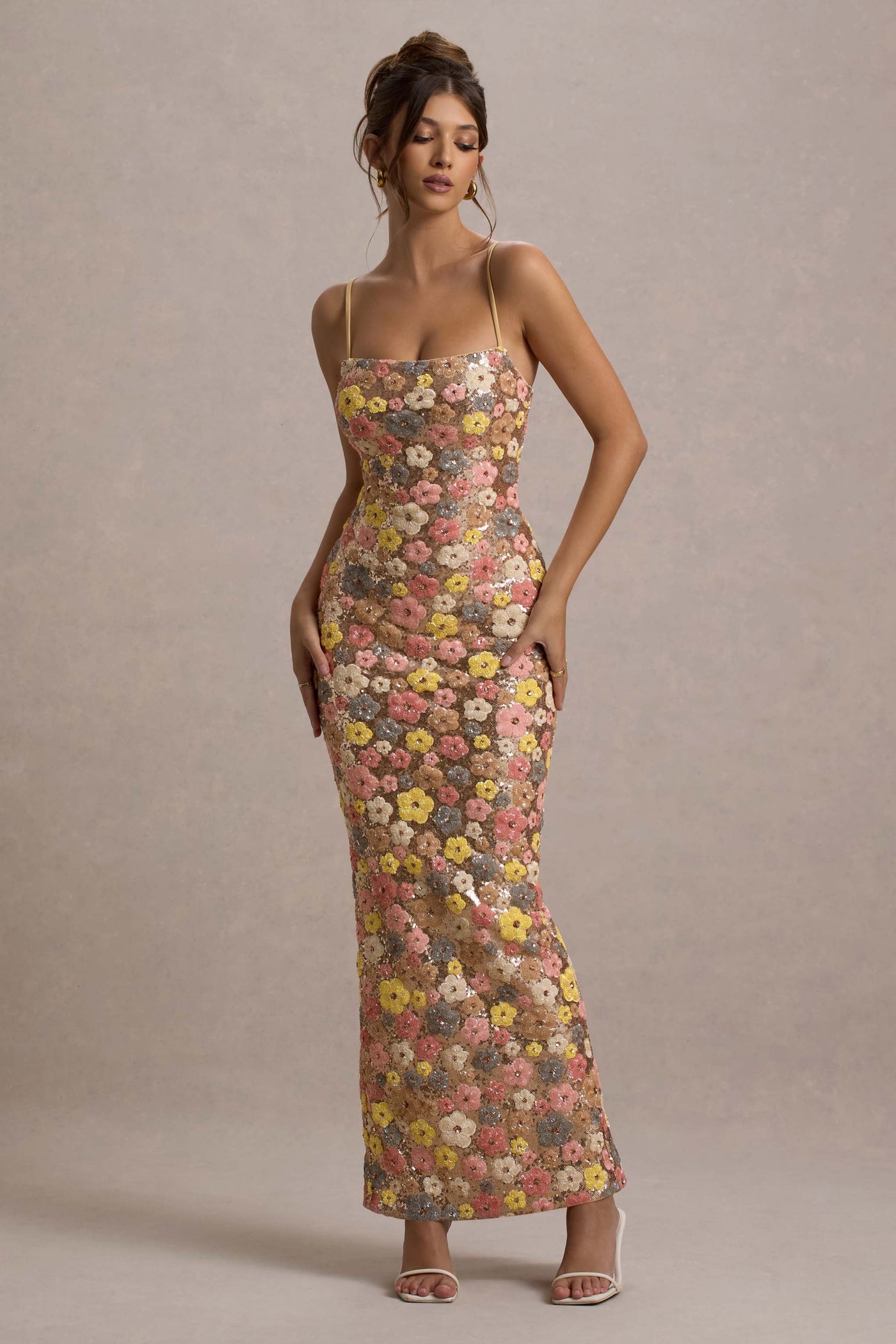 Maxikjole med Blomsterprint og Justerbare Spaghettistropper – Elegant 80'er Inspireret Design i Polyester 3