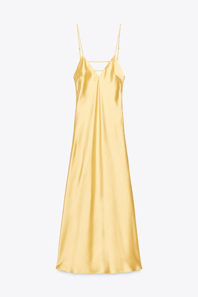 Satin Midi Kjole Med Dybt V-Hals og Backless Design – Blød Gul, Elegant og Komfortabel 1